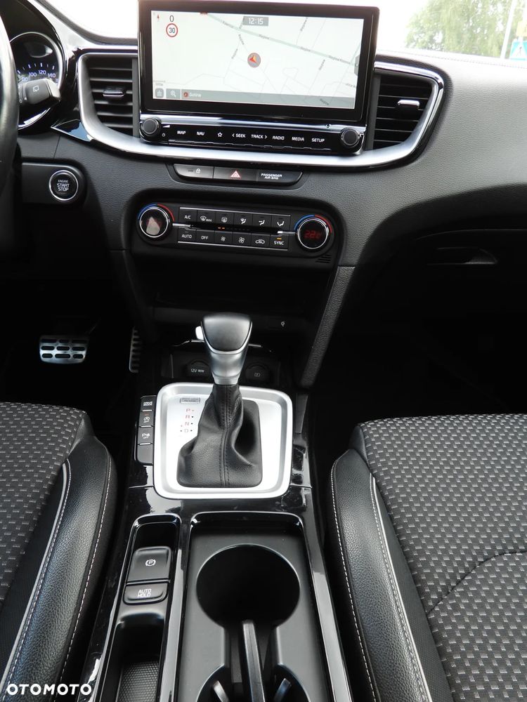 Kia XCeed - 36
