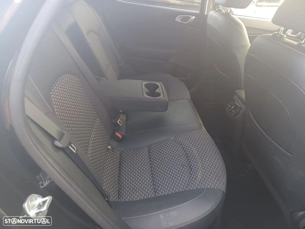 Kia XCeed 1.6 GDi PHEV Drive - 21