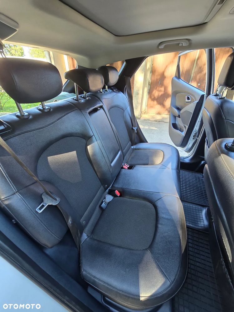 Hyundai ix35 2.0 CRDi Premium 4WD - 12