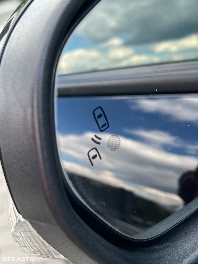 Ford Fiesta 1.5 TDCi S&S ST-LINE X - 15