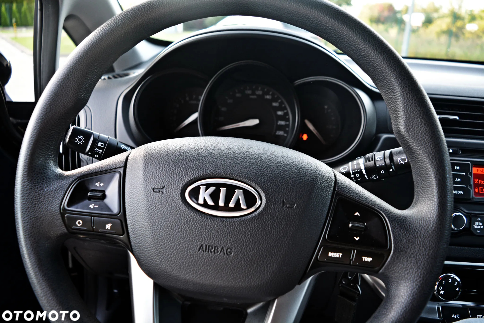 Kia Rio 1.2 Edition 7 - 8