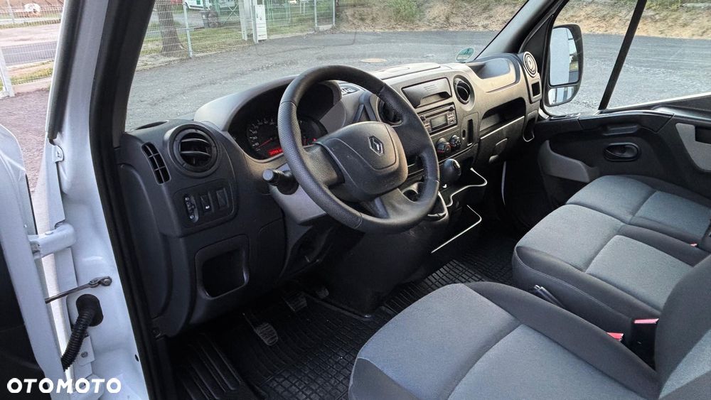 Renault Master L2H2 (średni) - 23