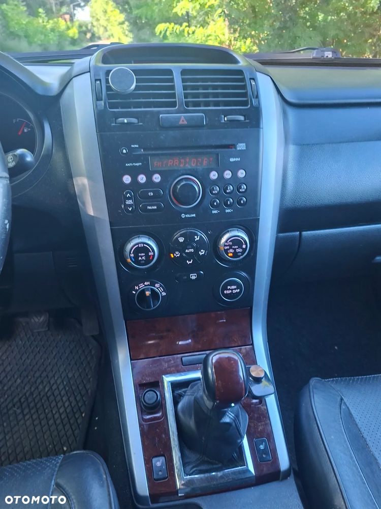 Suzuki Grand Vitara 1.9 DDiS Comfort - 11