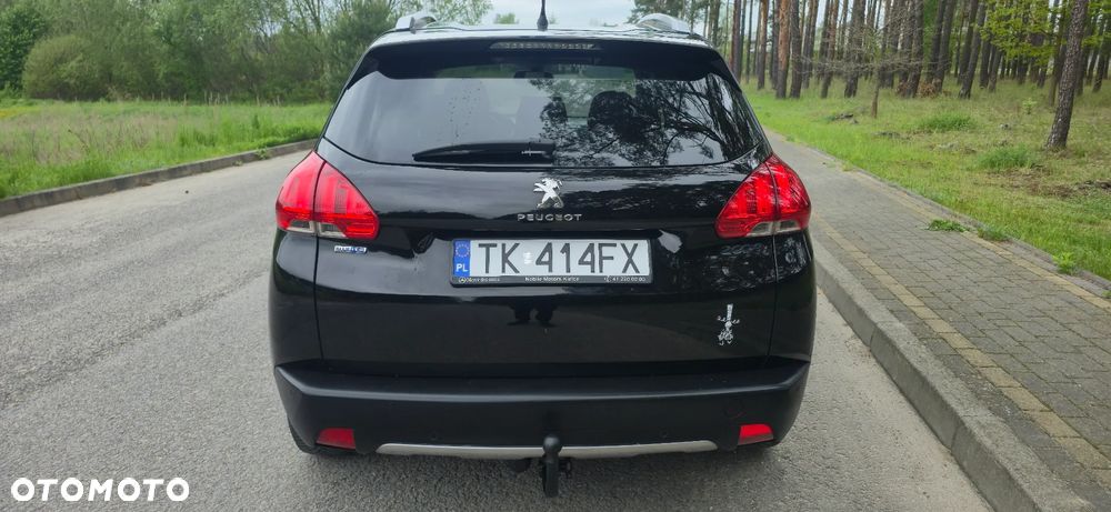 Peugeot 2008 1.6 BlueHDi Allure S&S - 5