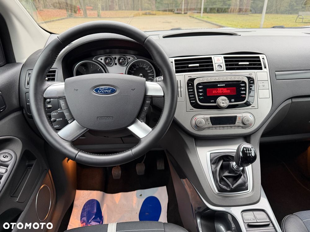 Ford Kuga 2.0 TDCi 2x4 Titanium - 23