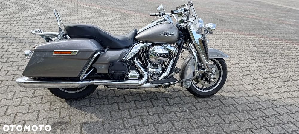 Harley-Davidson Touring Road King - 7