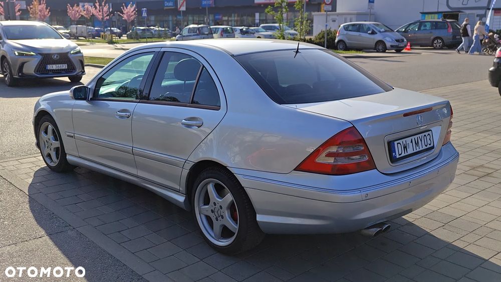 Mercedes-Benz Klasa C 320 T Elegance - 6