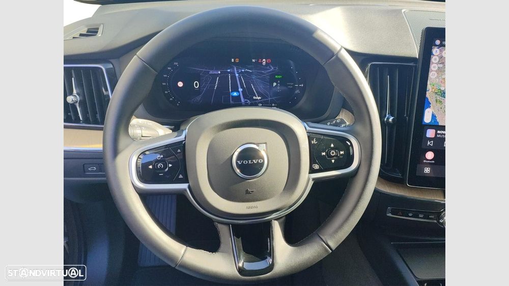 Volvo XC 60 2.0 T6 PHEV Plus Dark AWD - 11