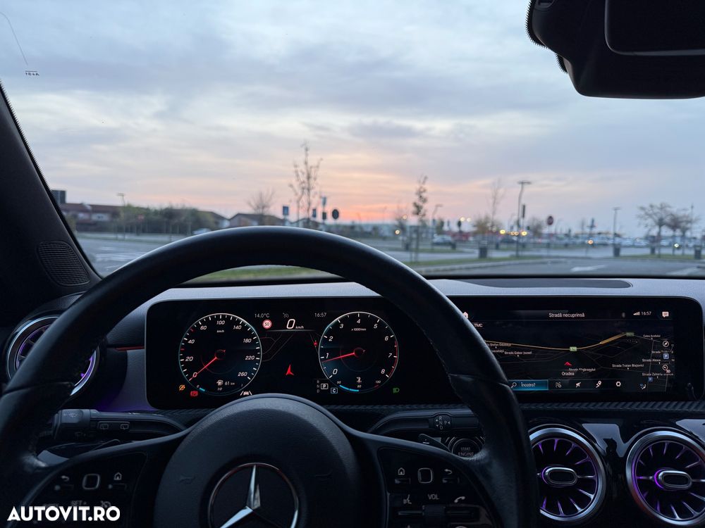 Mercedes-Benz A 200 7G-DCT Peak Edition - 9