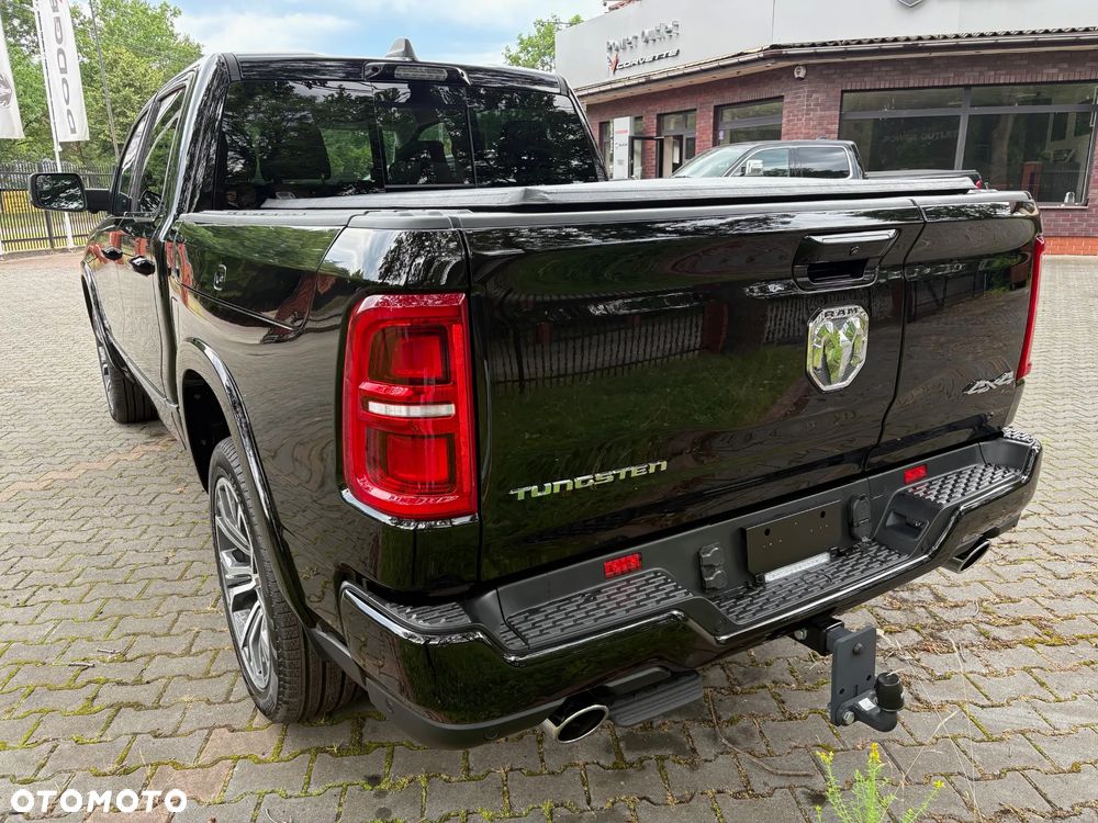 RAM 1500 - 8