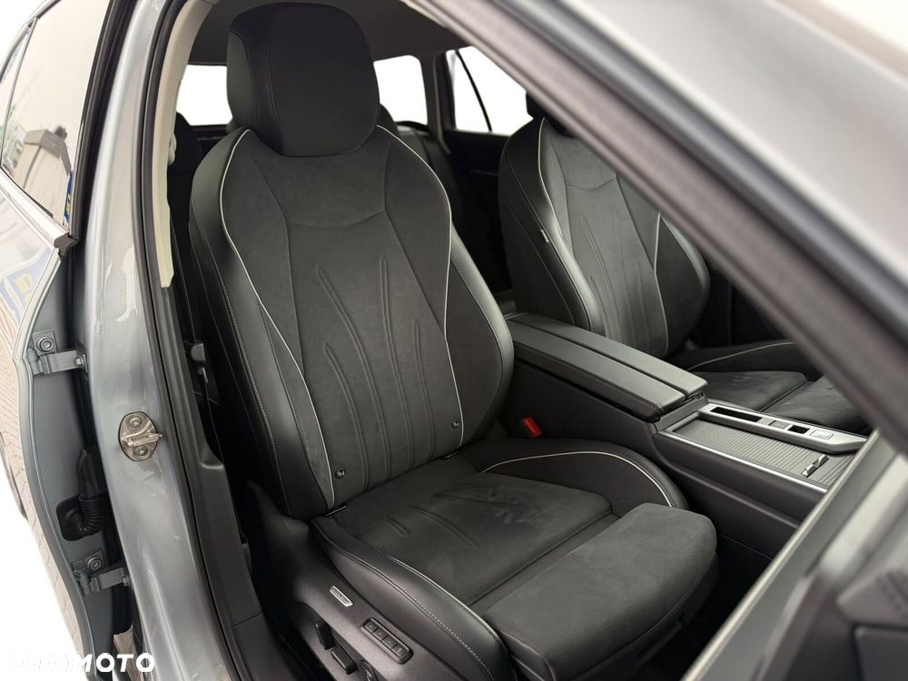 Volkswagen Passat - 25