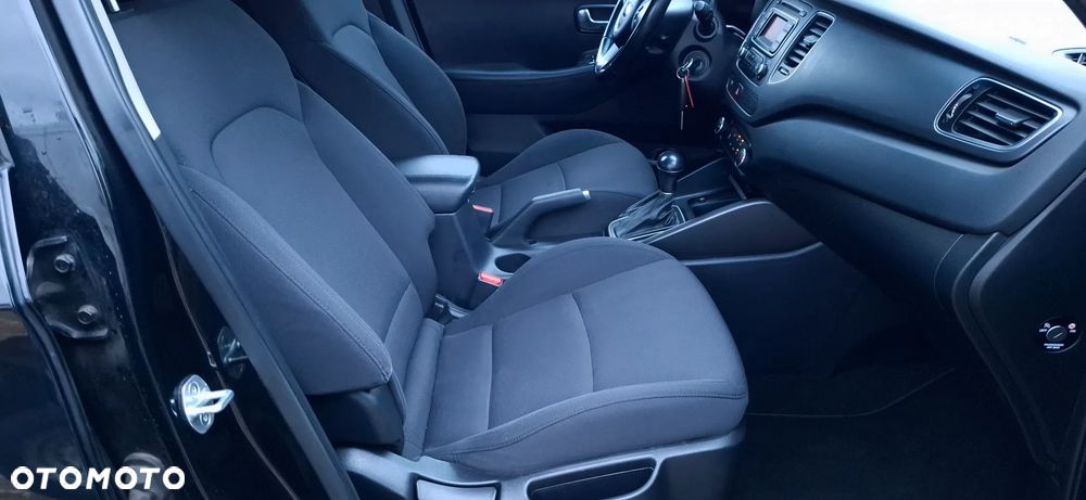 Kia Carens 1.7 CRDi XL 7os - 20