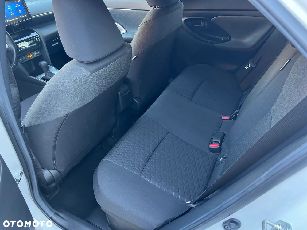 Toyota Yaris Cross Hybrid 1.5 Comfort - 24