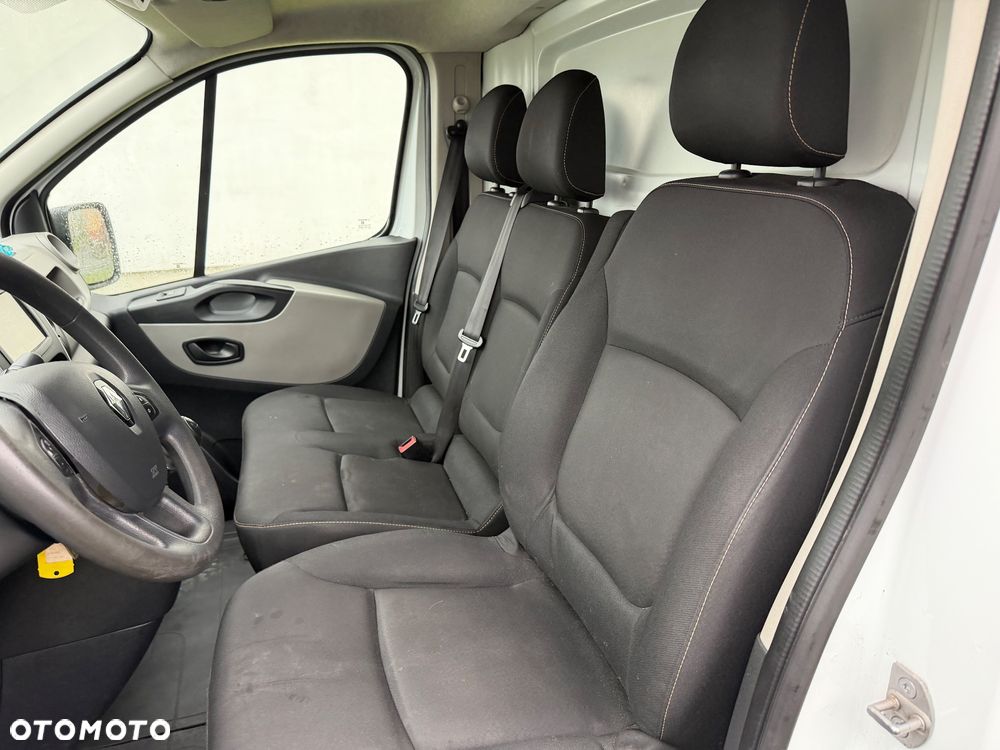 Renault Trafic - 11