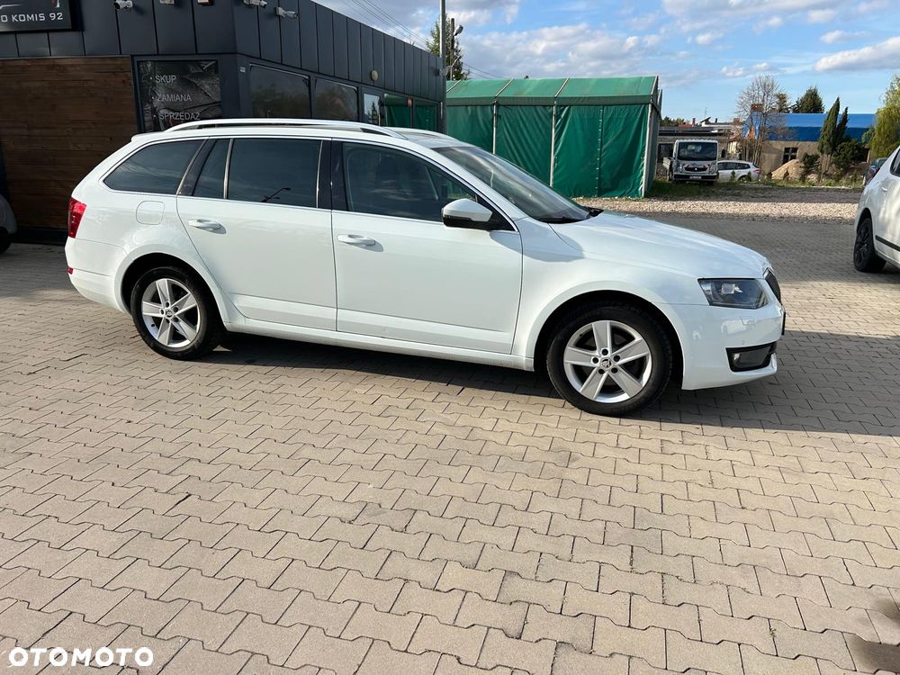 Skoda Octavia 2.0 TDI Elegance DSG - 3