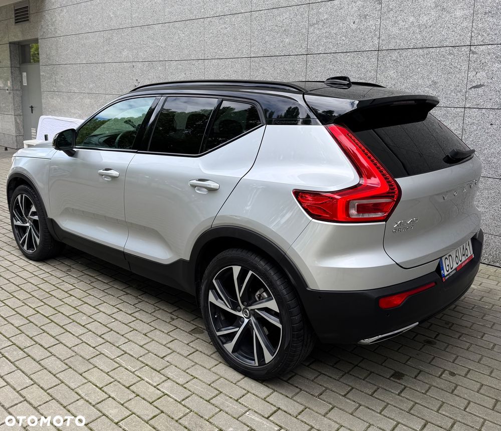 Volvo XC 40 T5 AWD Geartronic R-Design - 3