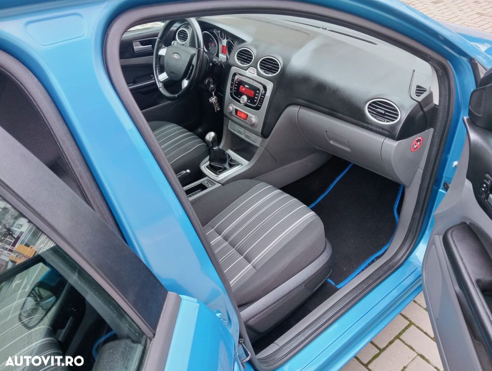 Ford Focus 1.6 TI-VCT Ambiente - 7