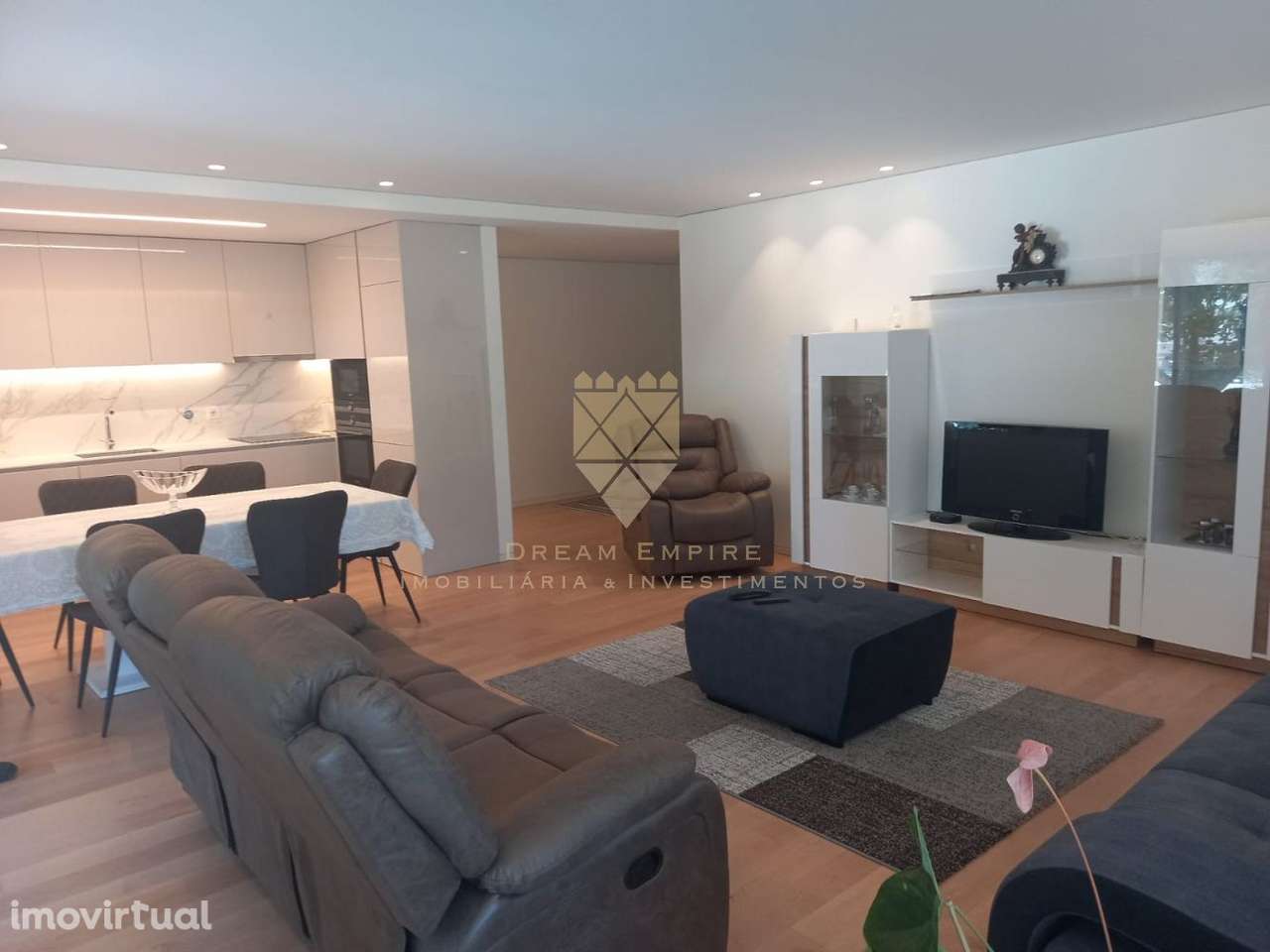 Excelente Apartamento T2 - Centro de Vila do Conde - Grande imagem: 2/16