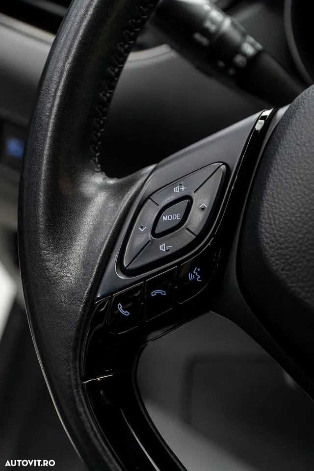 Toyota C-HR 1.8 HSD 122 CP 4x2 CVT Cult - 22