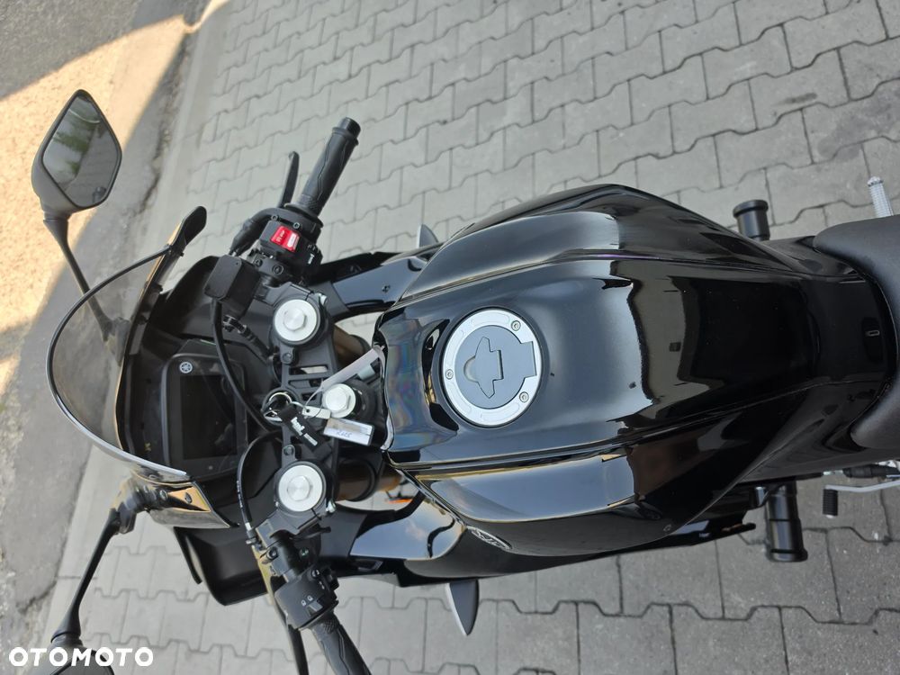 Yamaha YZF - 30