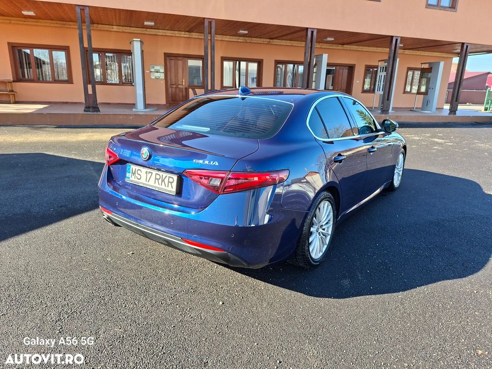 Alfa Romeo Giulia 2.2 - 4
