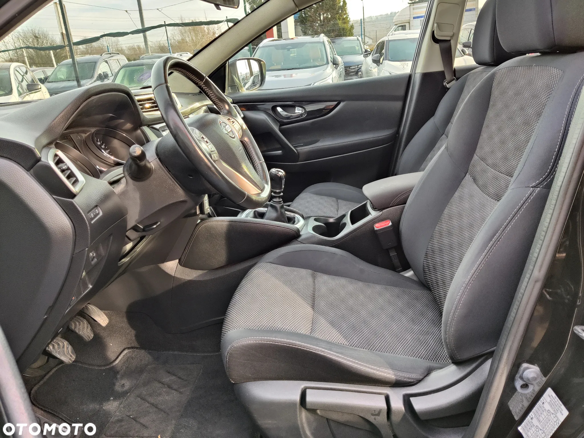 Nissan Qashqai 1.2 DIG-T Acenta EU6 - 13