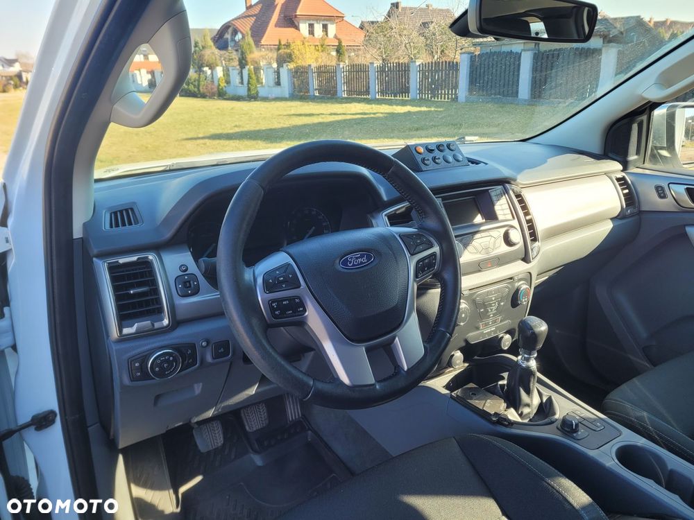 Ford Ranger XLT - 15