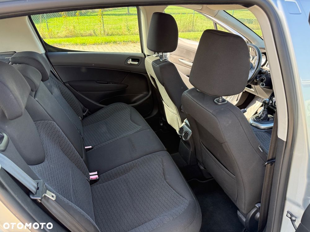 Peugeot 308 - 19