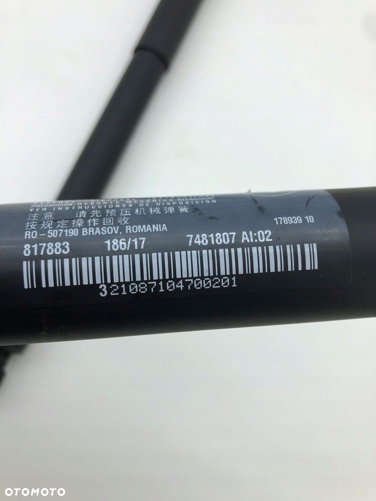 BMW X1 F48 SIŁOWNIKI KLAPY ELEKTRYCZNE KOMPLET 7481807 - 7