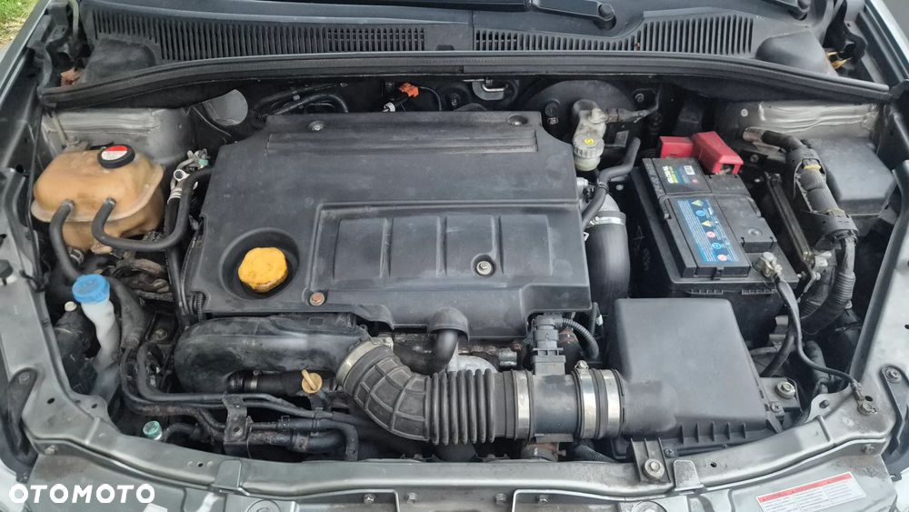 Suzuki SX4 1.9 DDiS DPF 4x4 Club - 9