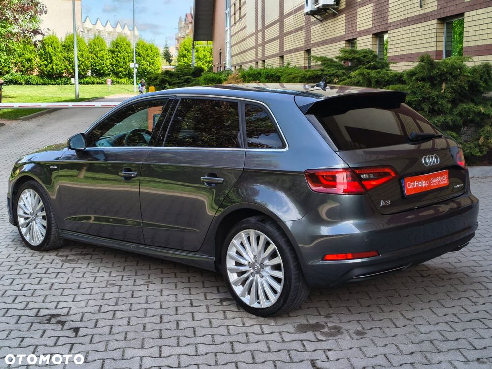 Audi A3 Sportback 1.4 TFSI e-tron S line Sportpaket - 6