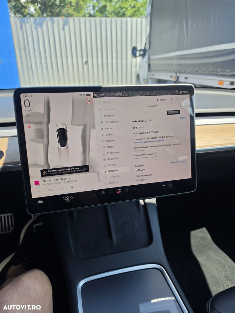 Tesla Model 3 - 12
