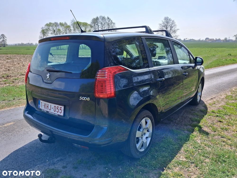 Peugeot 5008 HDI 115 Access - 3