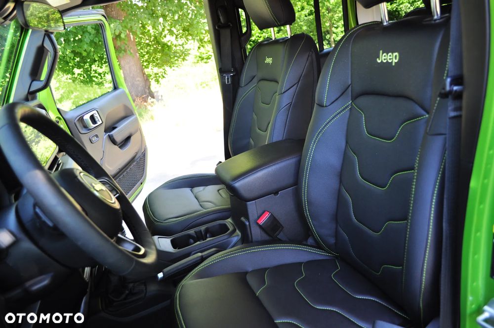 Jeep Wrangler - 19
