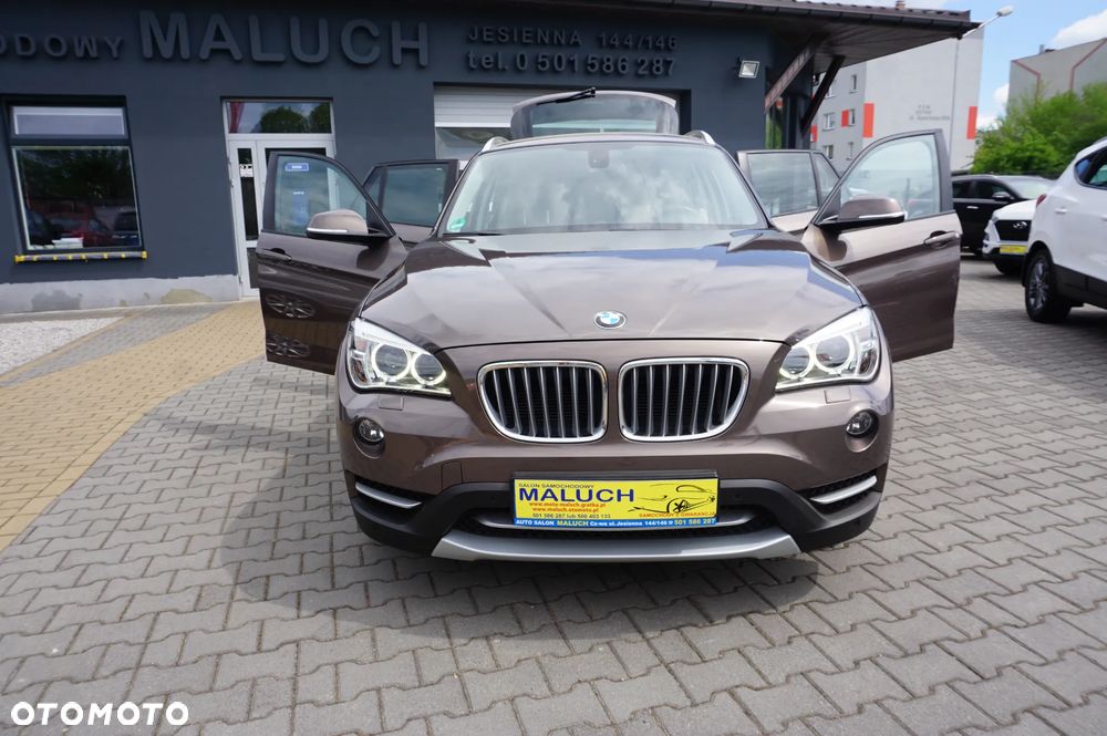 BMW X1 xDrive18d Sport Line - 14