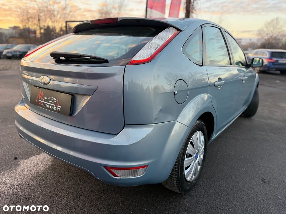 Ford Focus 1.6 Trend - 12