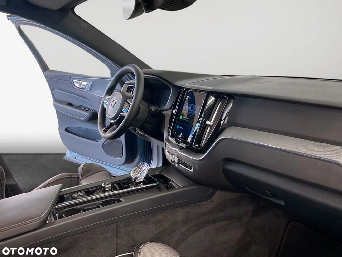 Volvo XC 60 B4 B Plus Dark - 34