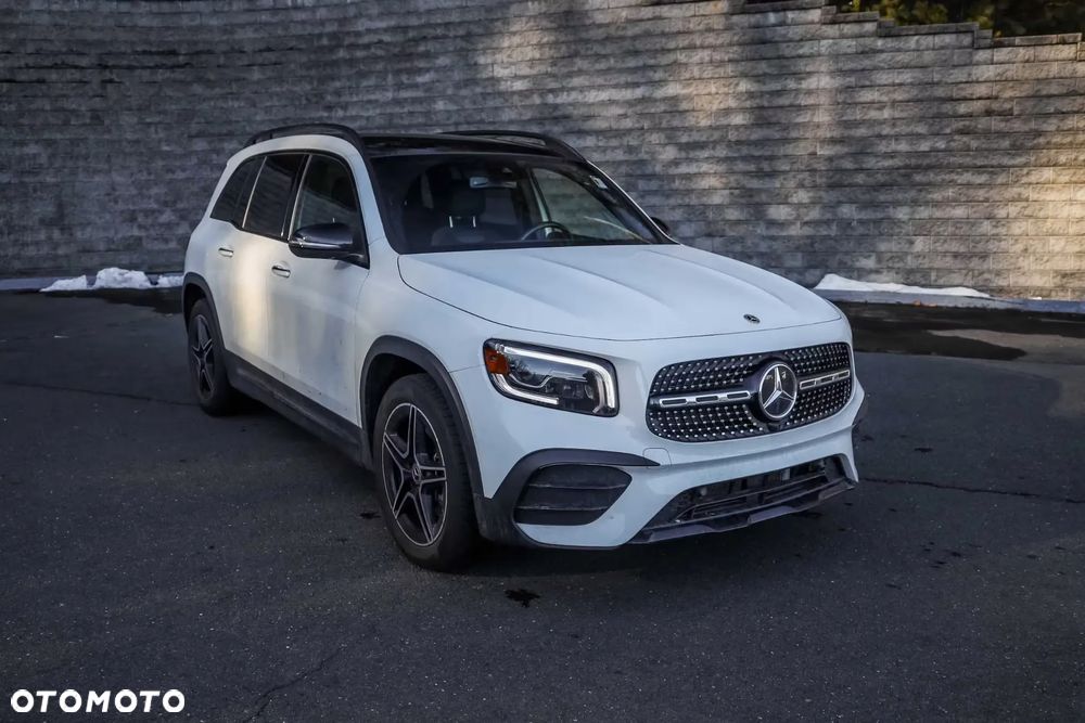 Mercedes-Benz GLB 250 4Matic 8G-DCT AMG Line - 2