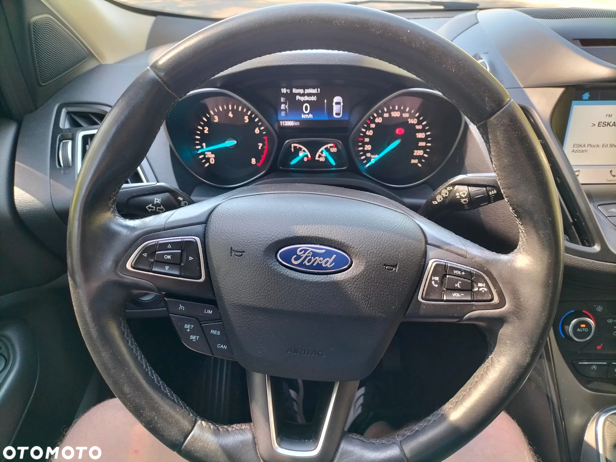 Ford Kuga 1.5 EcoBoost 2x4 Titanium - 23