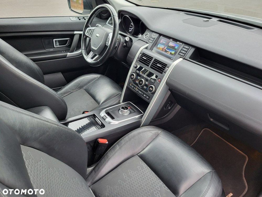 Land Rover Discovery Sport - 19