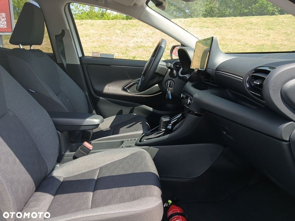 Toyota Yaris Hybrid 1.5 Style - 13