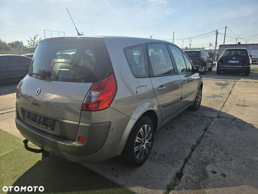 Renault Scenic - 5