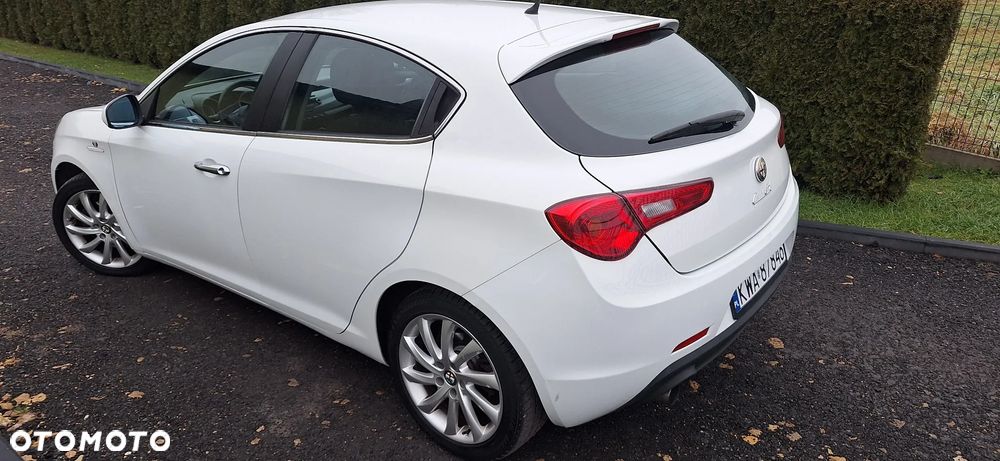 Alfa Romeo Giulietta - 5