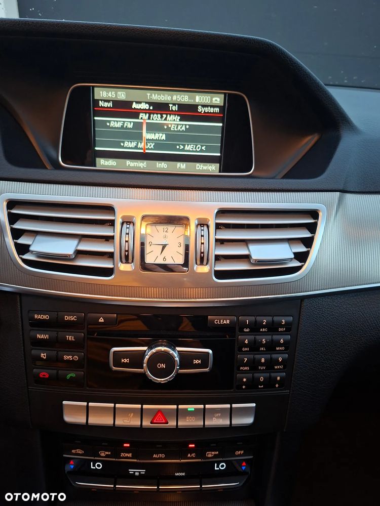Mercedes-Benz Klasa E 200 BlueTEC 7G-TRONIC Edition - 37