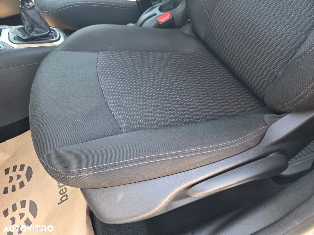 Peugeot 301 1.5 BlueHDI FAP Active - 19