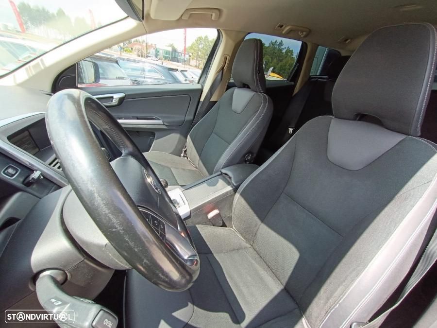 Volvo XC 60 2.0 D3 Drive - 9