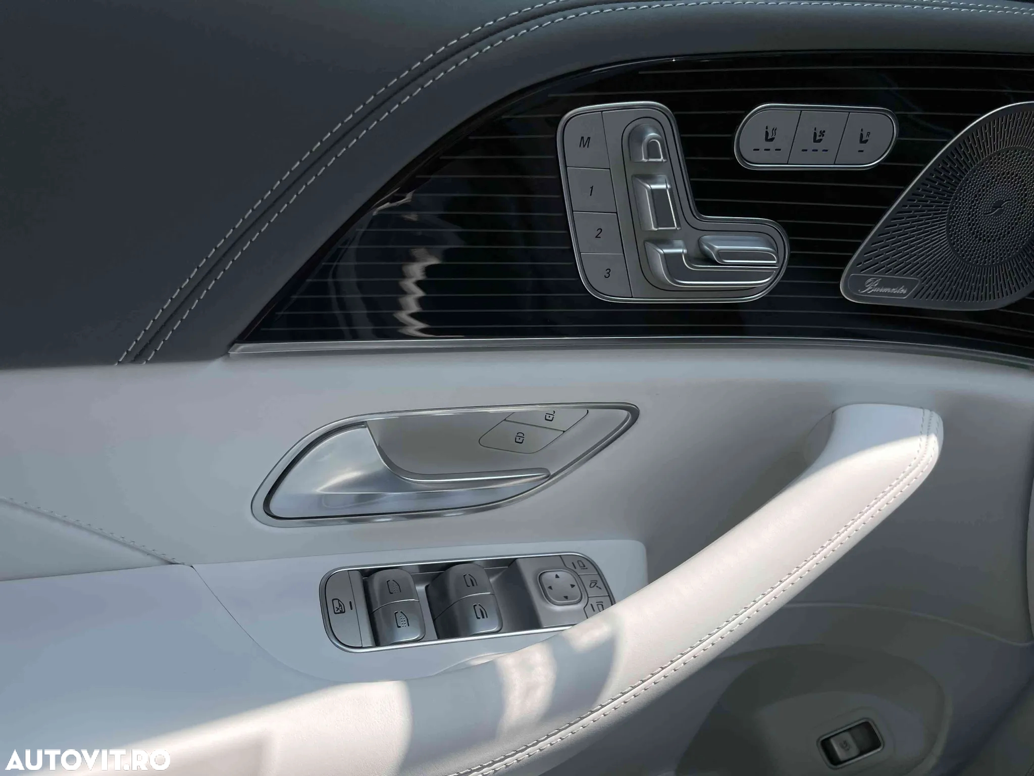 Mercedes-Benz GLS - 11