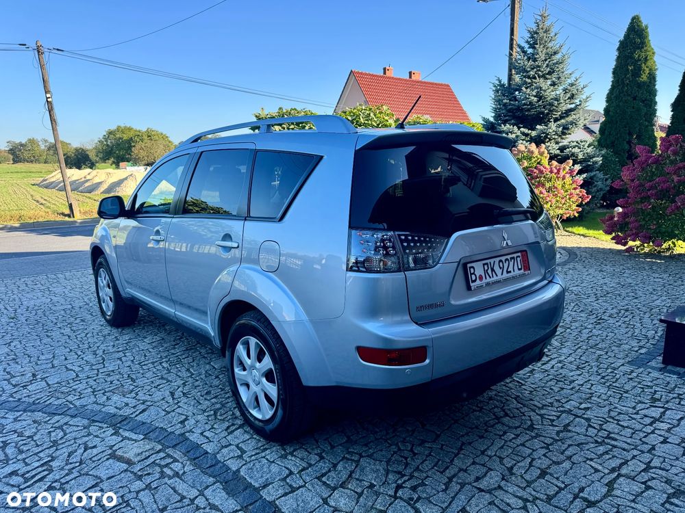 Mitsubishi Outlander 2.4 4WD CVT Instyle - 7