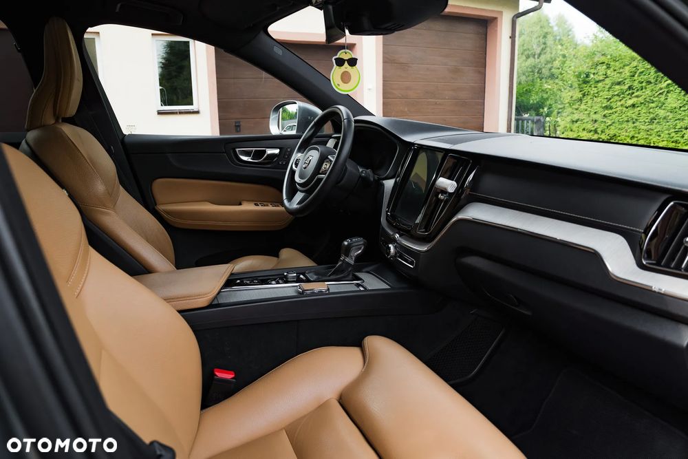 Volvo XC 60 D5 SCR AWD Inscription - 26