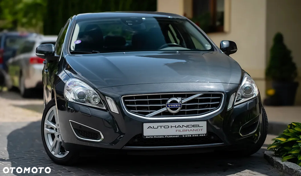 Volvo S60 2.0T Powershift Summum - 8